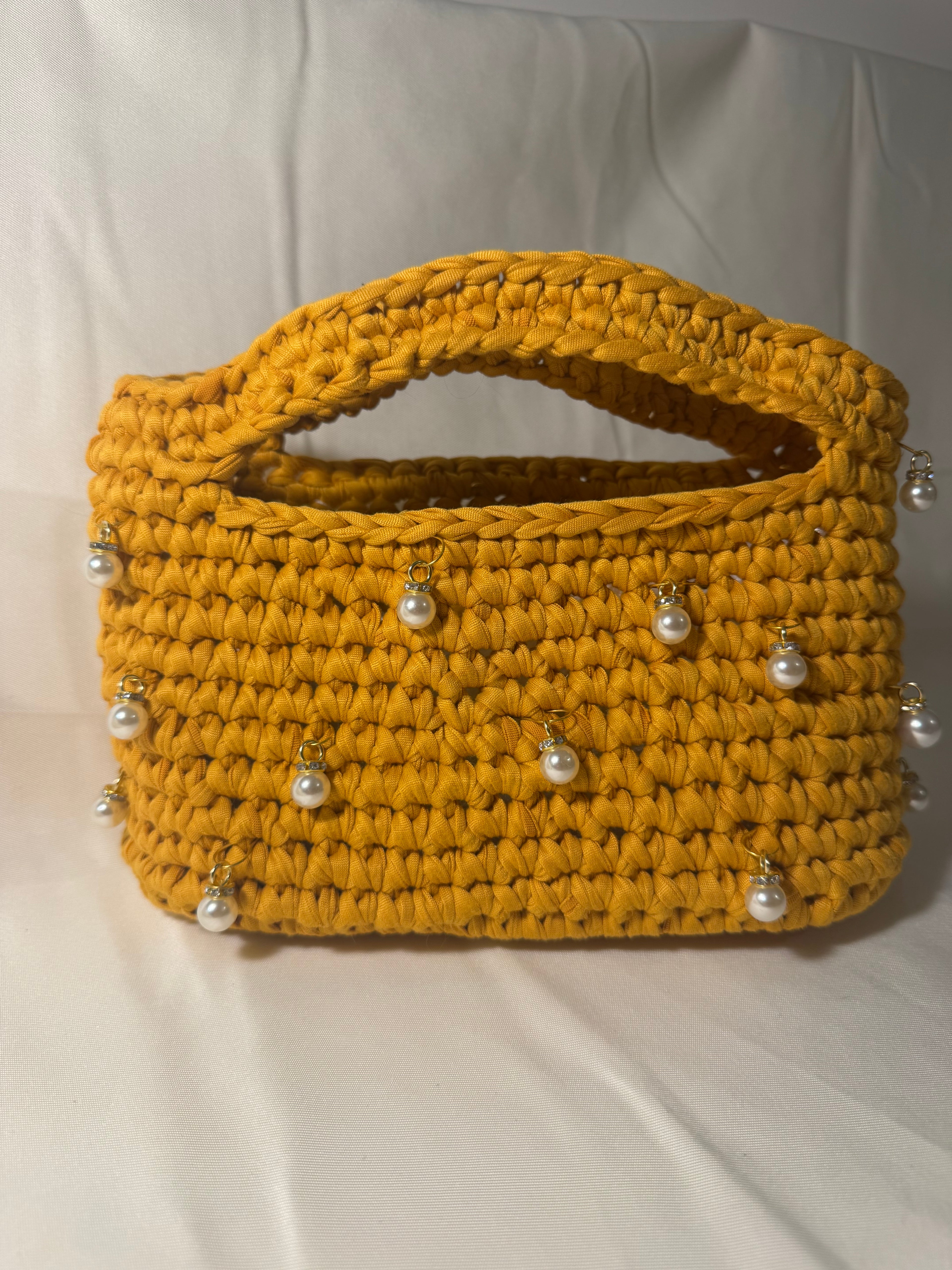 Sac moutarde avec perle