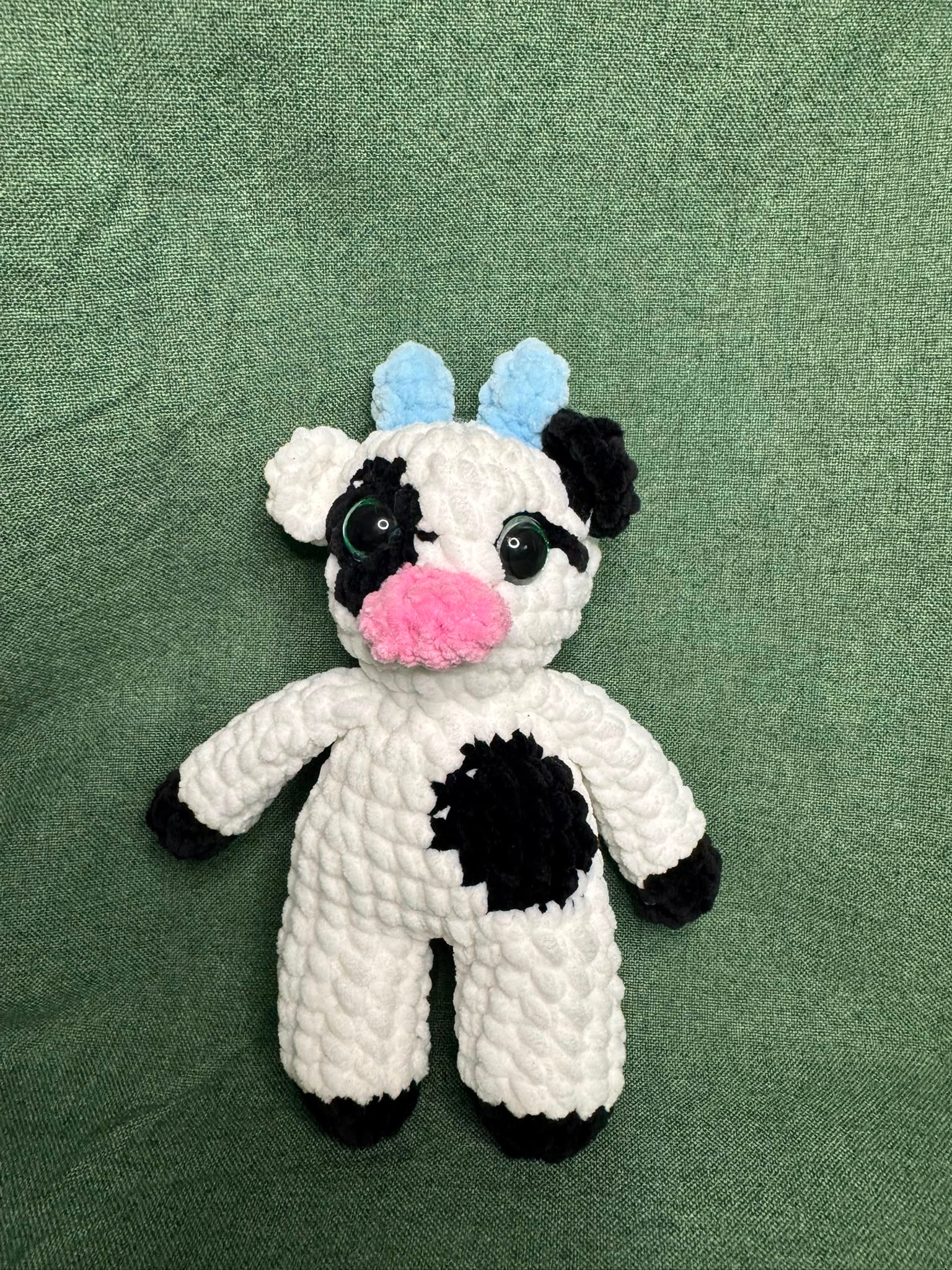 Marguerite la vache au crochet – Création faite main 🐮🌸