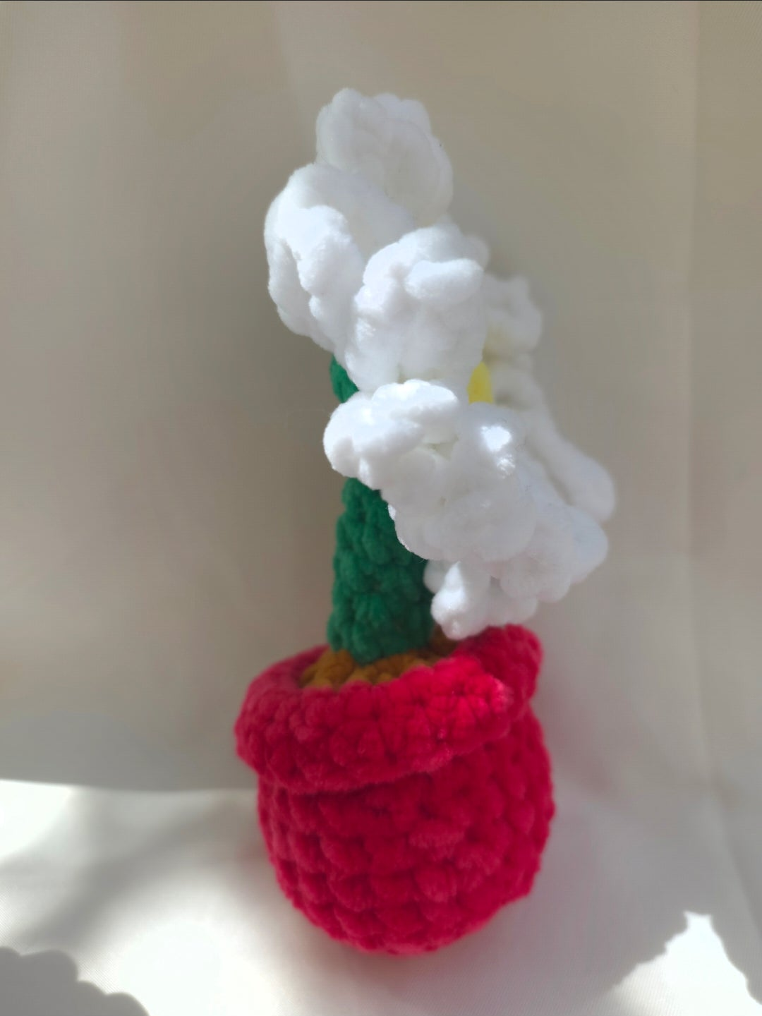 🌸 Fleur en pot au crochet – décoration artisanale pleine de douceur 🌸