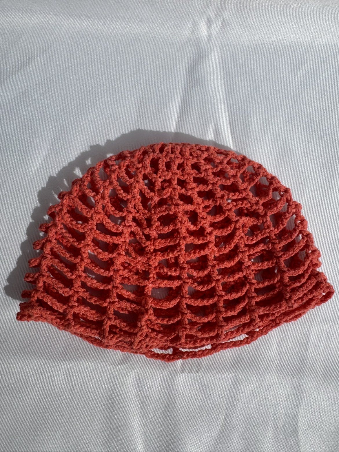 Bonnet filet personnalisable – léger, stylé & unique